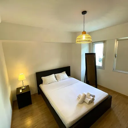 Prevezis Executive Apartment Cleopatra Hotel Area - Platform 357 Nicosia
